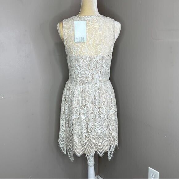 New Women Large Cream Lace Mini Dress Sleeveless Love Fire New - Picture 2 of 13